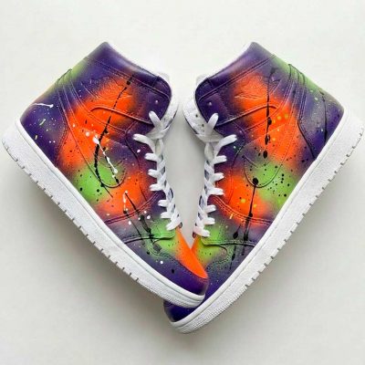 Custom graffiti sur Nike Air Jordan 1 Mid